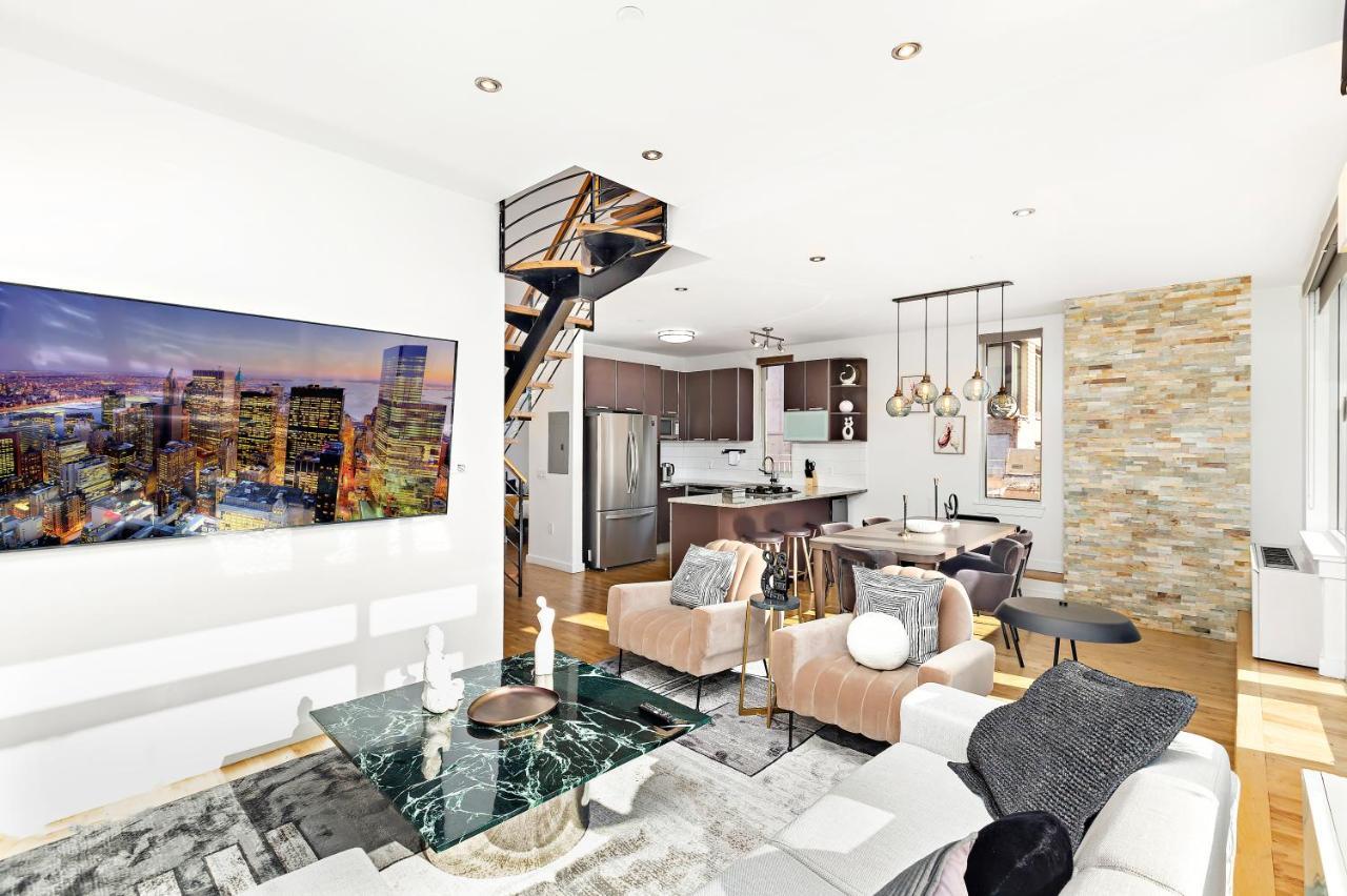 Luxurious 4 Bedroom Penthouse Pangsapuri New York